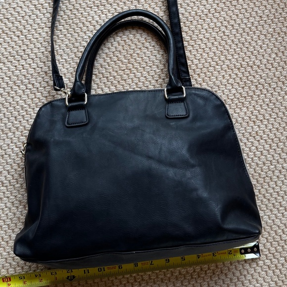 Kenneth Cole Reaction Black  Satchel Shoulder Crossbody Purse - Picture 3 of 6